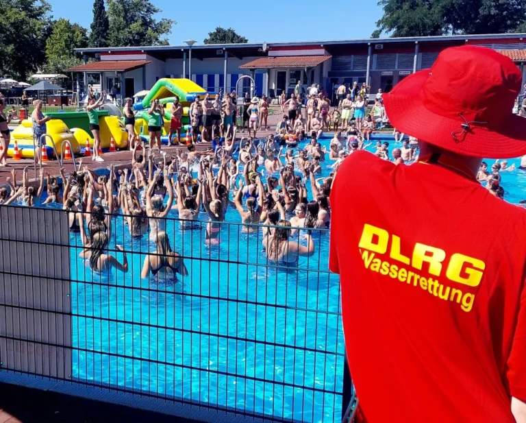 Eine von vielen Veranstaltungen des Käderverein Kevelaer im Freibad